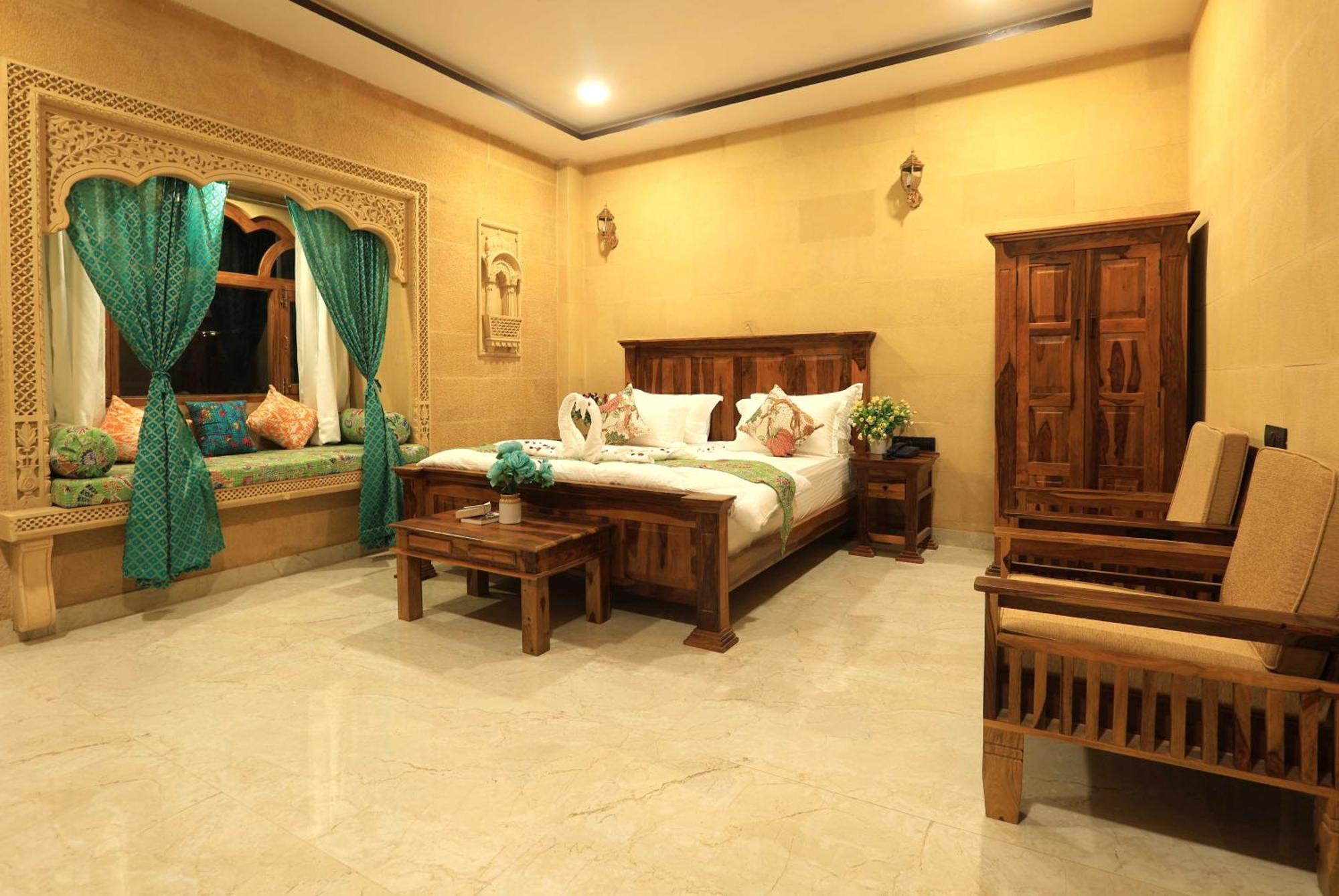 Hotel Golden Signature Dzsaiszalmer Kültér fotó