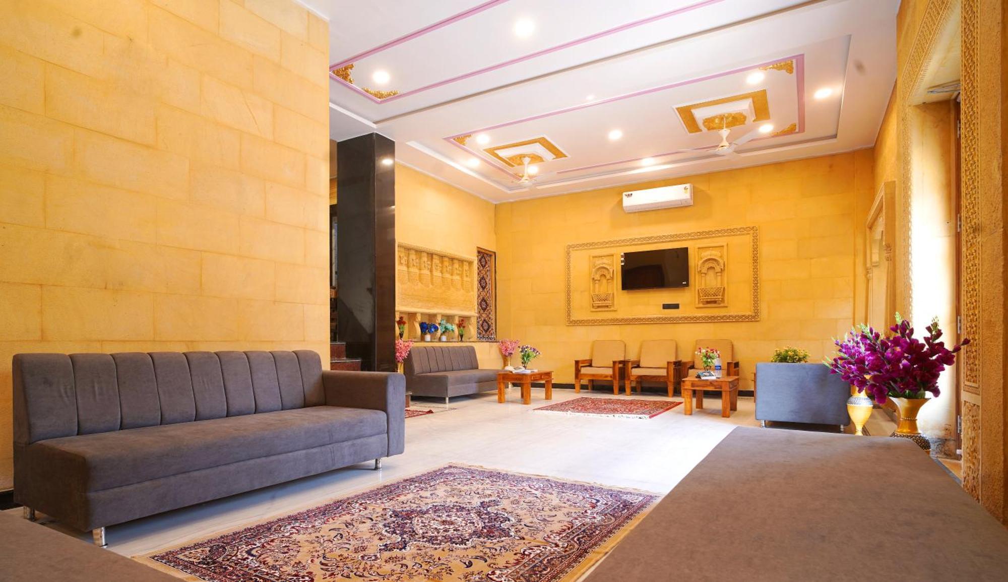Hotel Golden Signature Dzsaiszalmer Kültér fotó